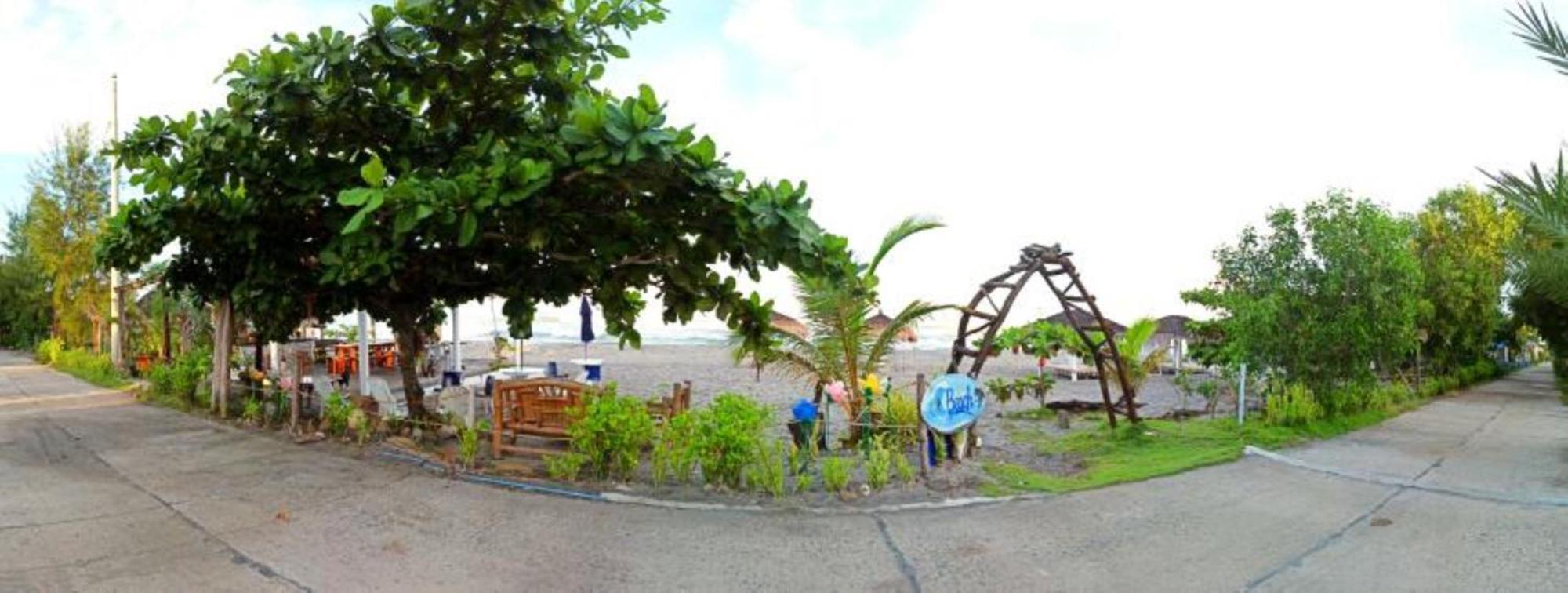 Club Monet Beachfront Resort By Cocotel Cabangan Eksteriør billede